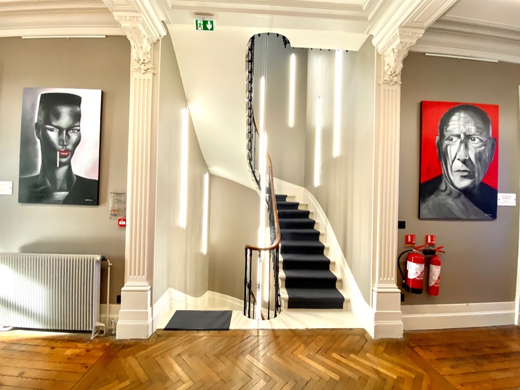 Clinique George V - Escalier